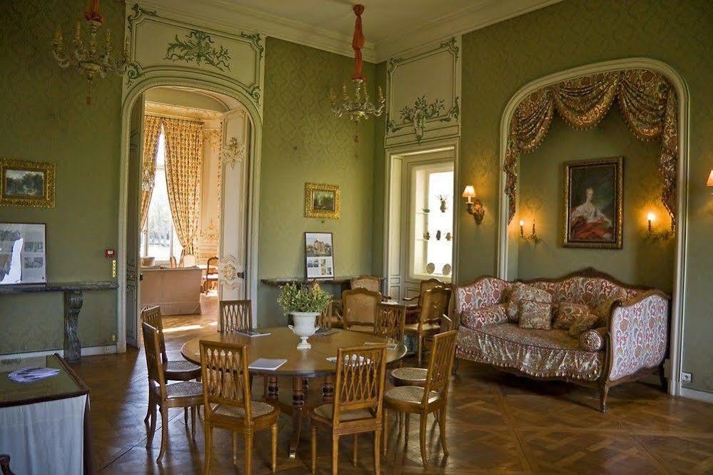 Chateau Du Marechal De Saxe Yerres Exterior foto